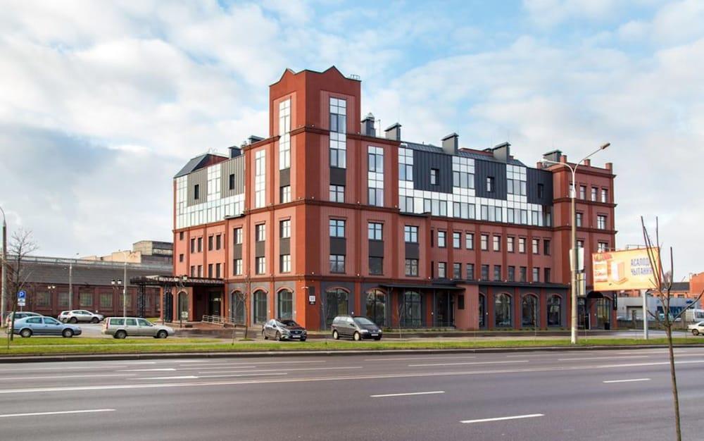 Willing Hotel Минск Екстериор снимка