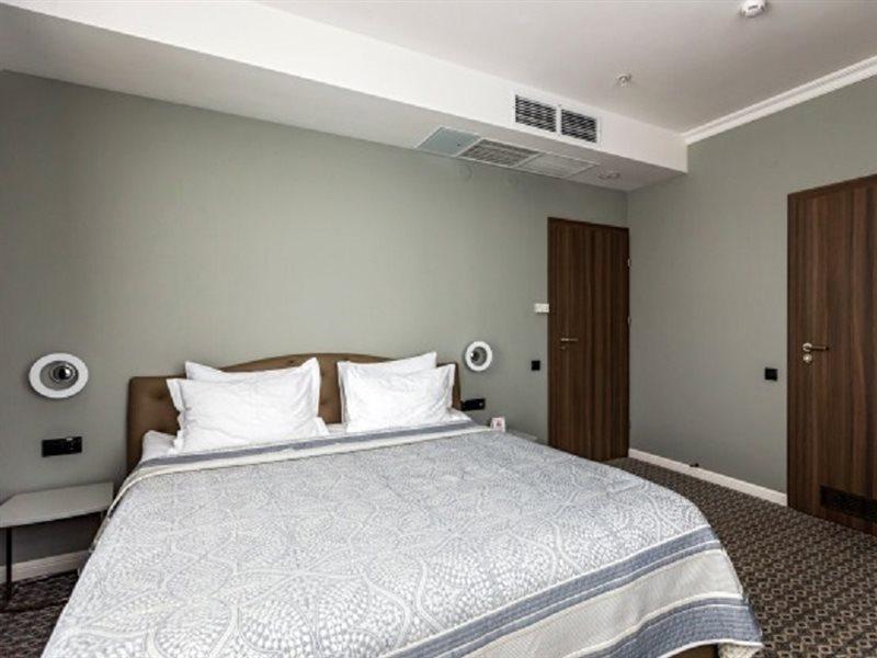 Willing Hotel Минск Екстериор снимка