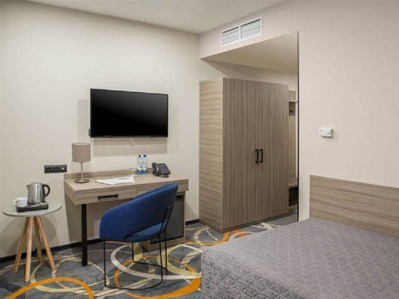 Willing Hotel Минск Екстериор снимка