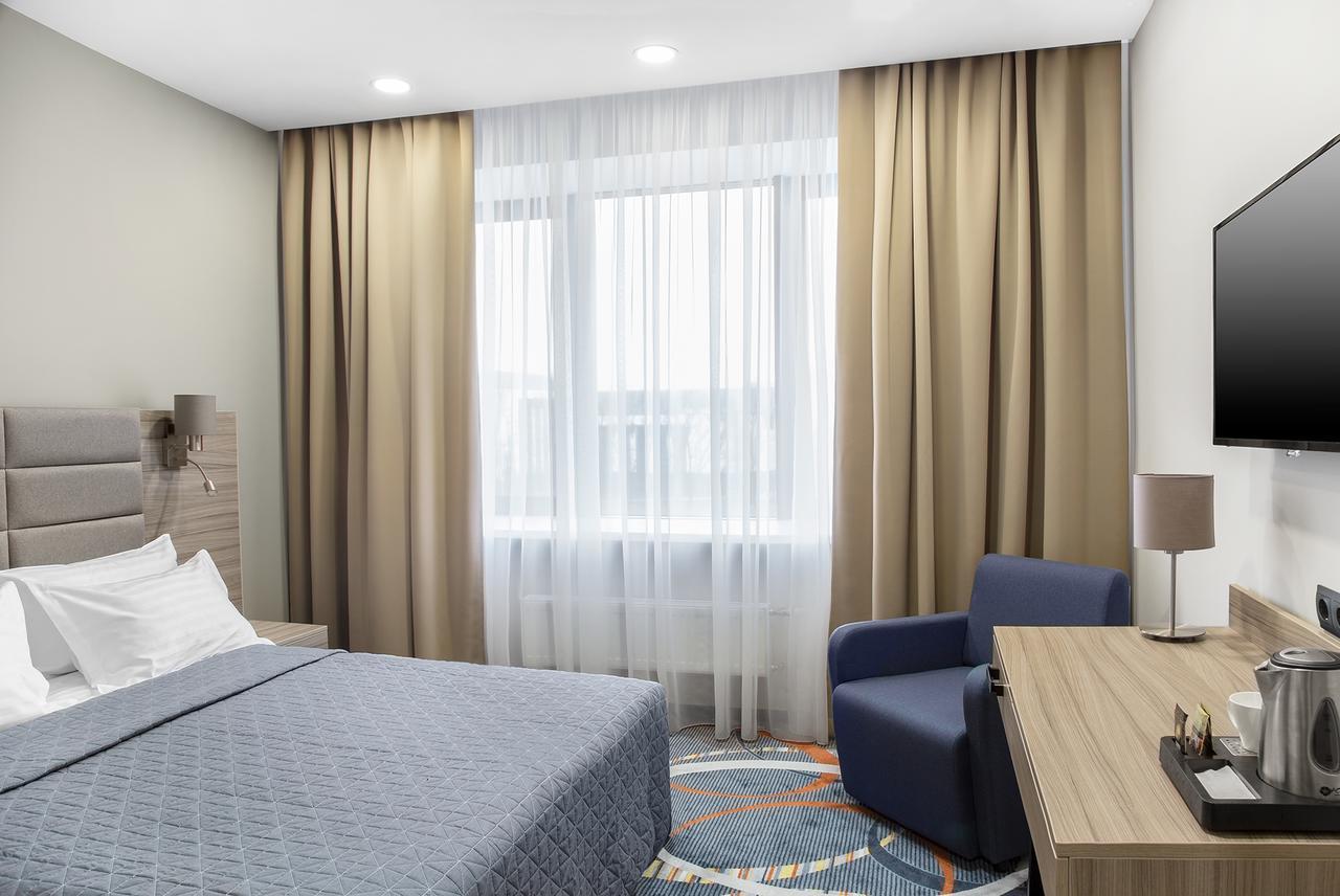 Willing Hotel Минск Екстериор снимка
