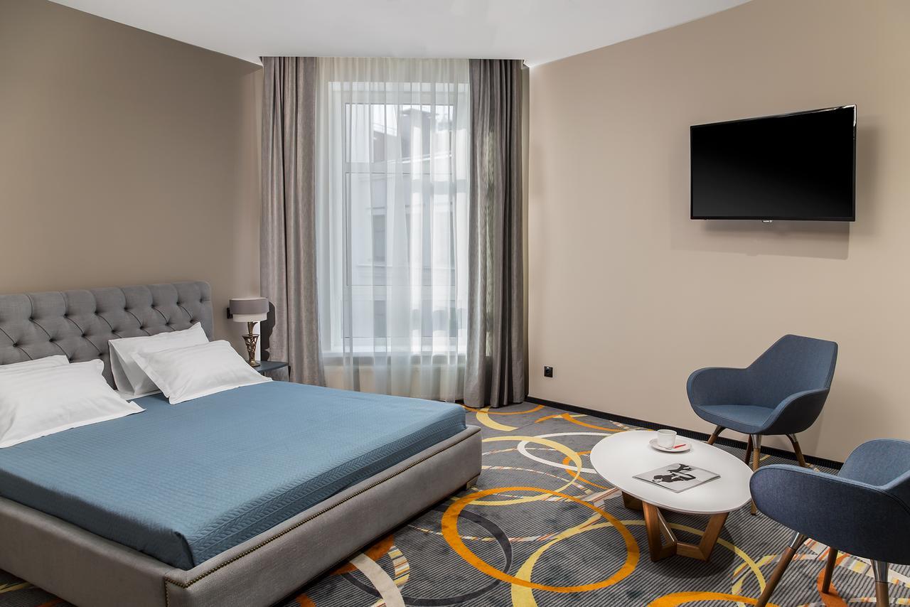 Willing Hotel Минск Екстериор снимка
