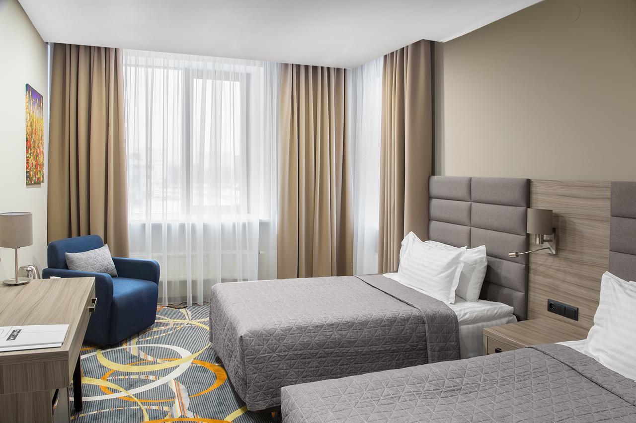 Willing Hotel Минск Екстериор снимка