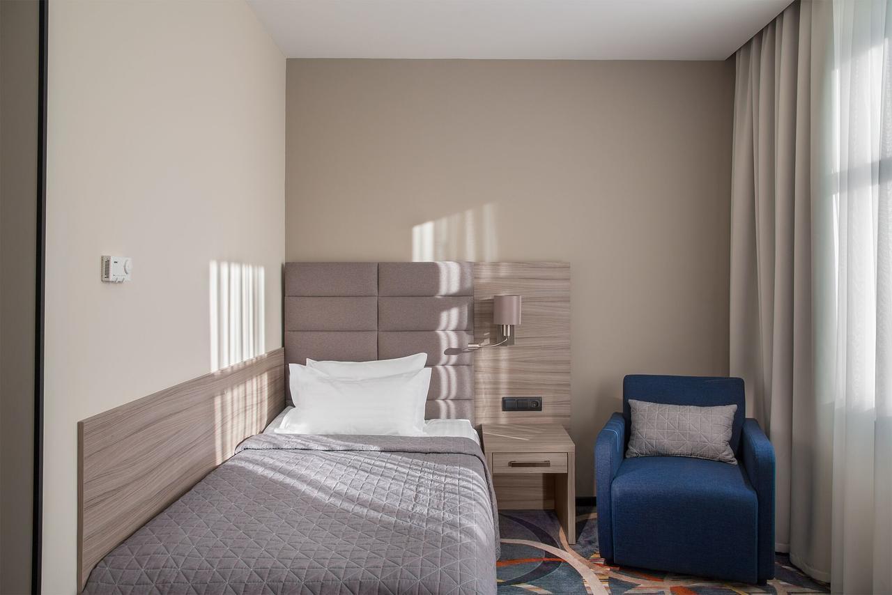 Willing Hotel Минск Екстериор снимка