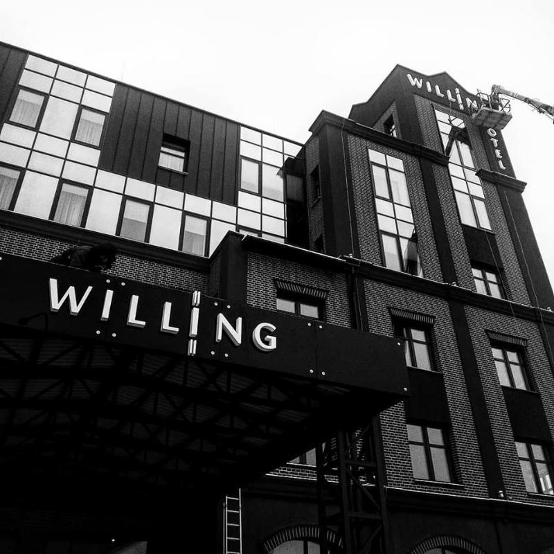 Willing Hotel Минск Екстериор снимка