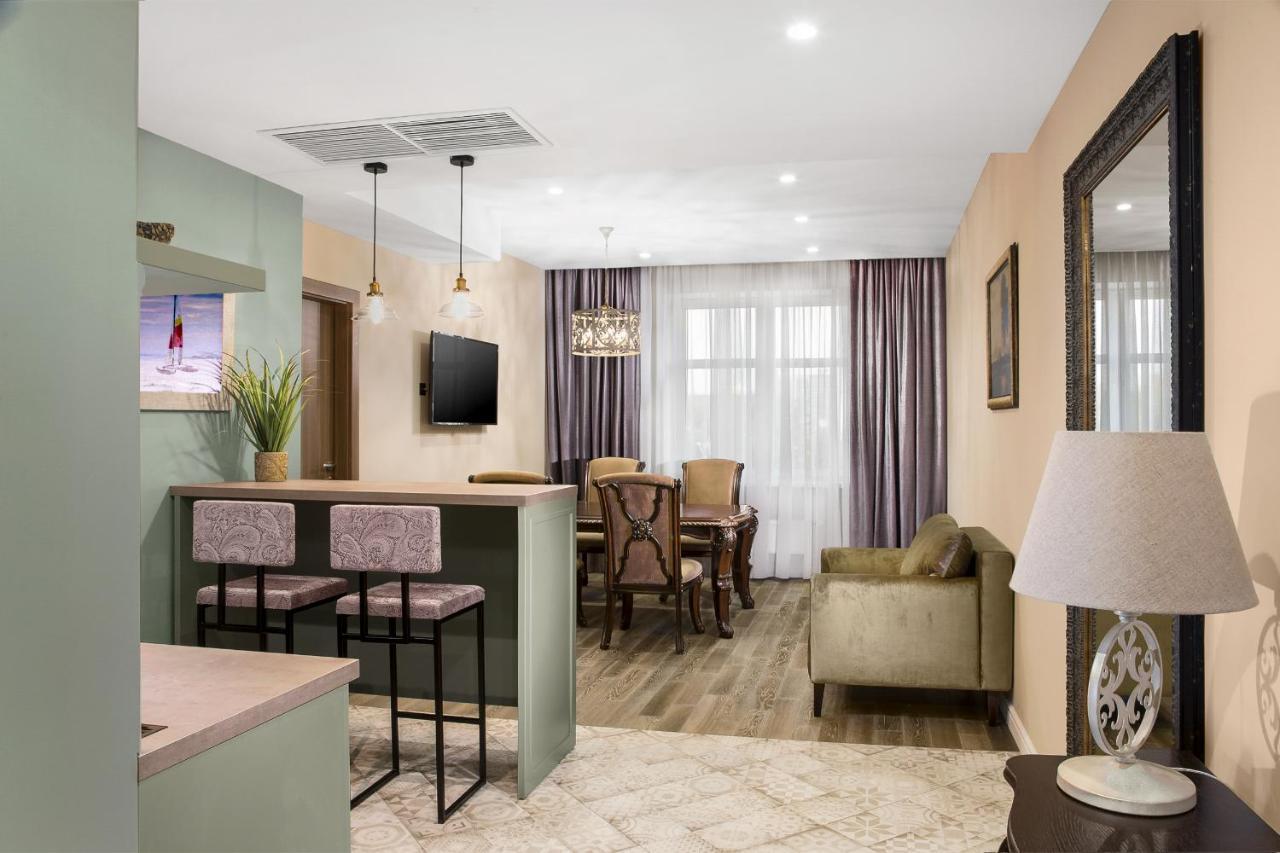 Willing Hotel Минск Екстериор снимка