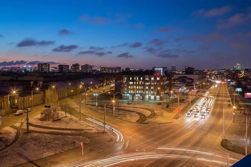 Willing Hotel Минск Екстериор снимка