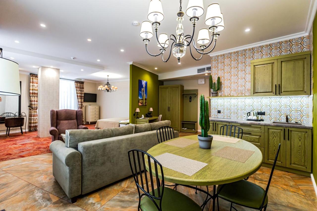 Willing Hotel Минск Екстериор снимка
