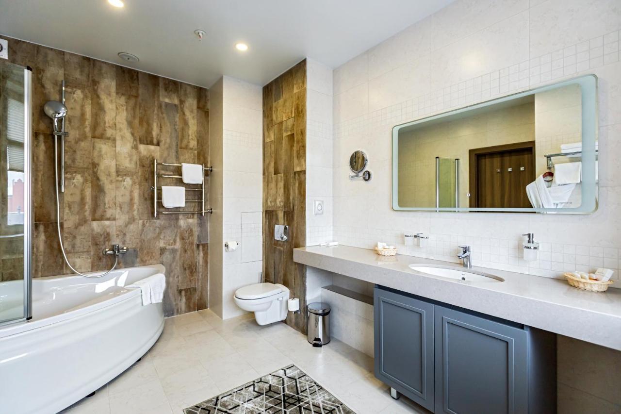 Willing Hotel Минск Екстериор снимка