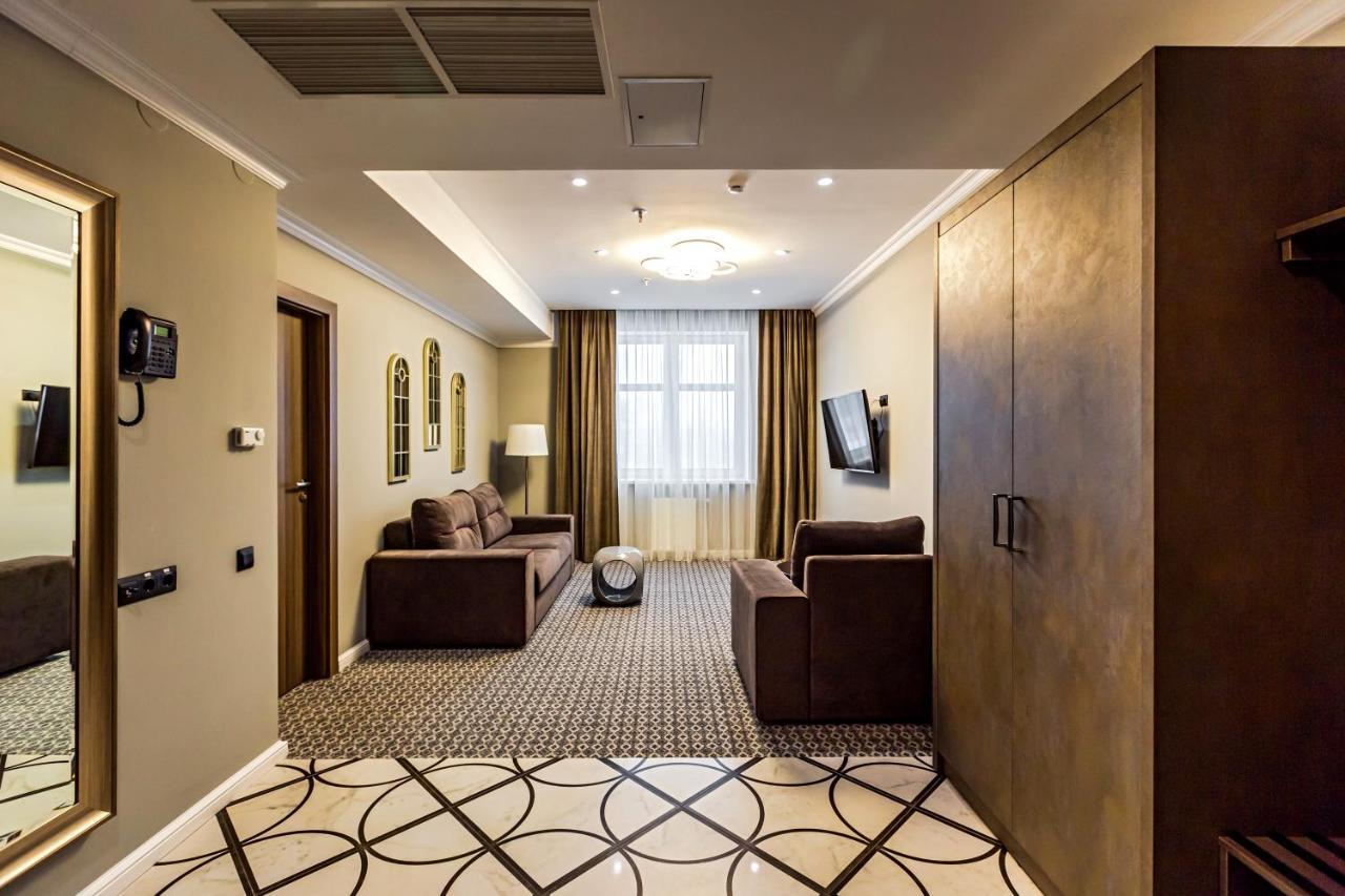 Willing Hotel Минск Екстериор снимка