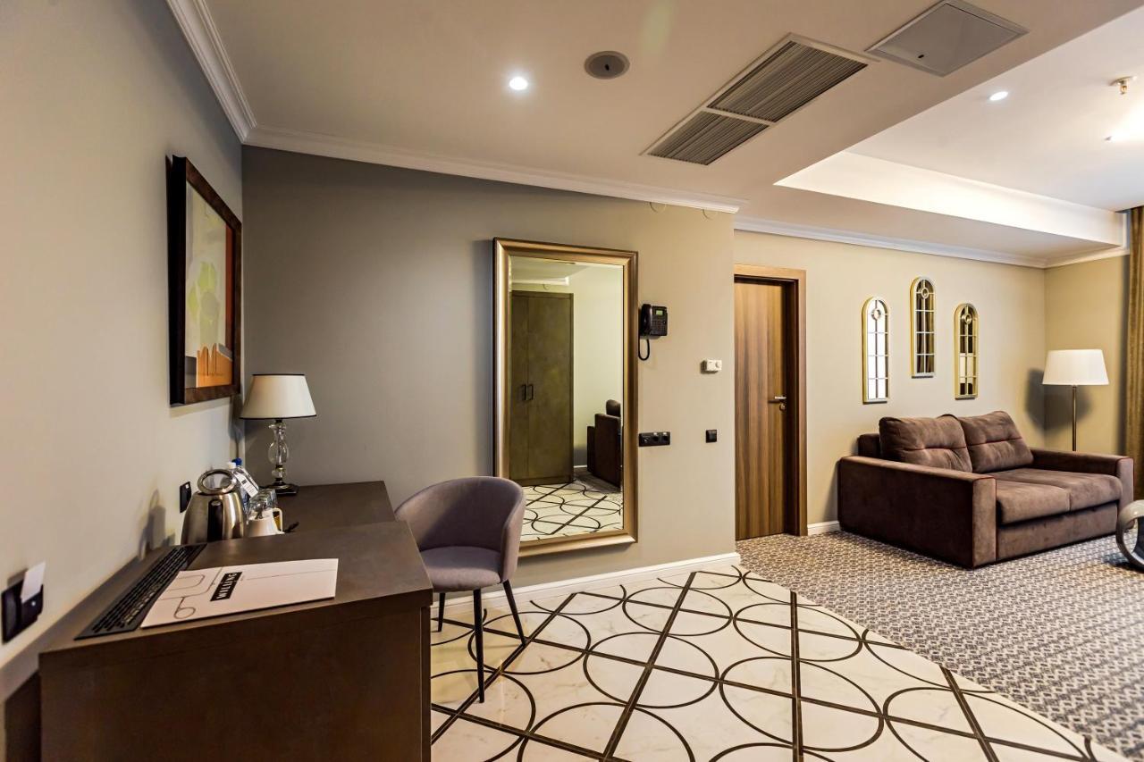 Willing Hotel Минск Екстериор снимка